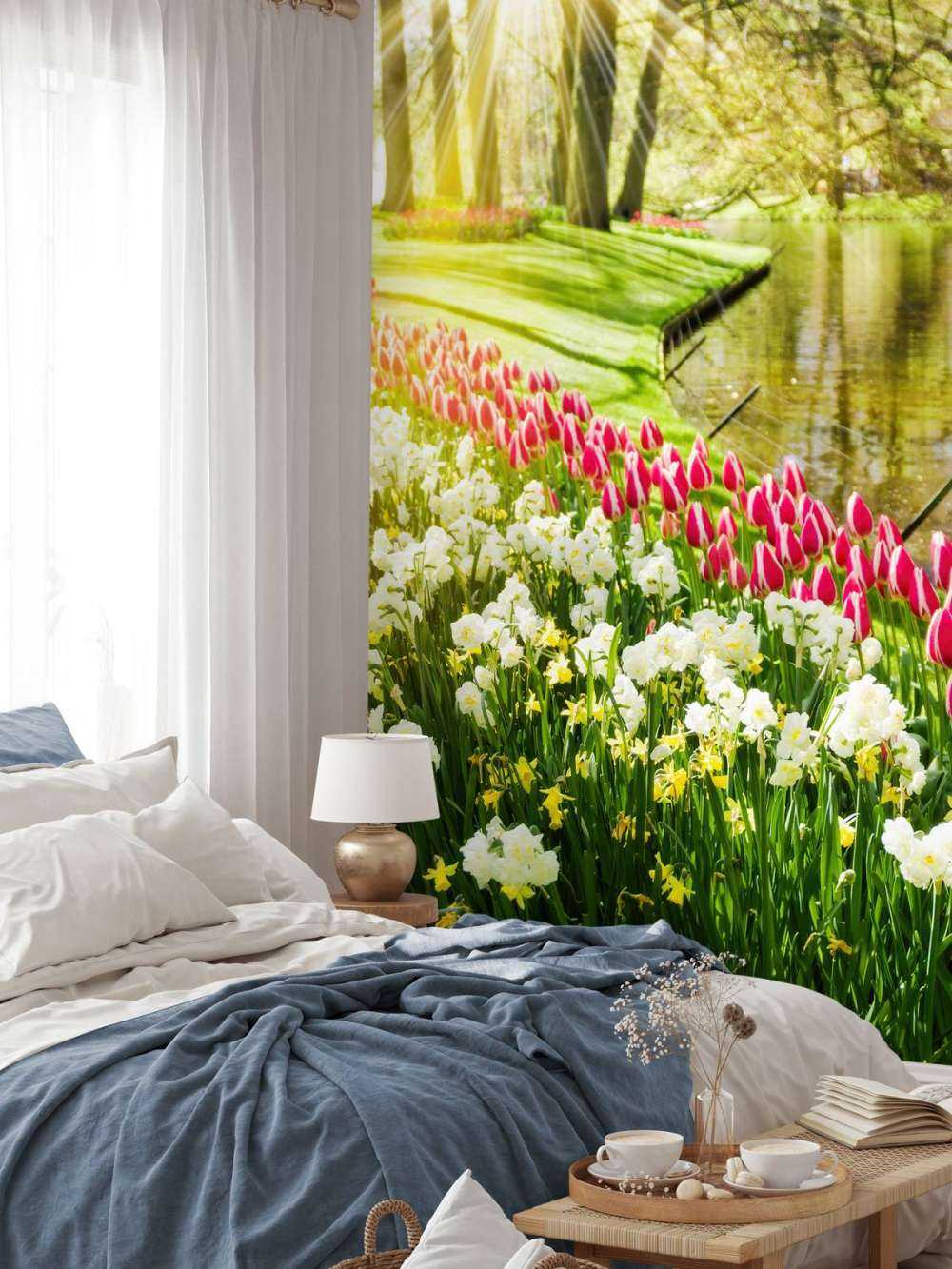 Kwiaty w słonecznym parku