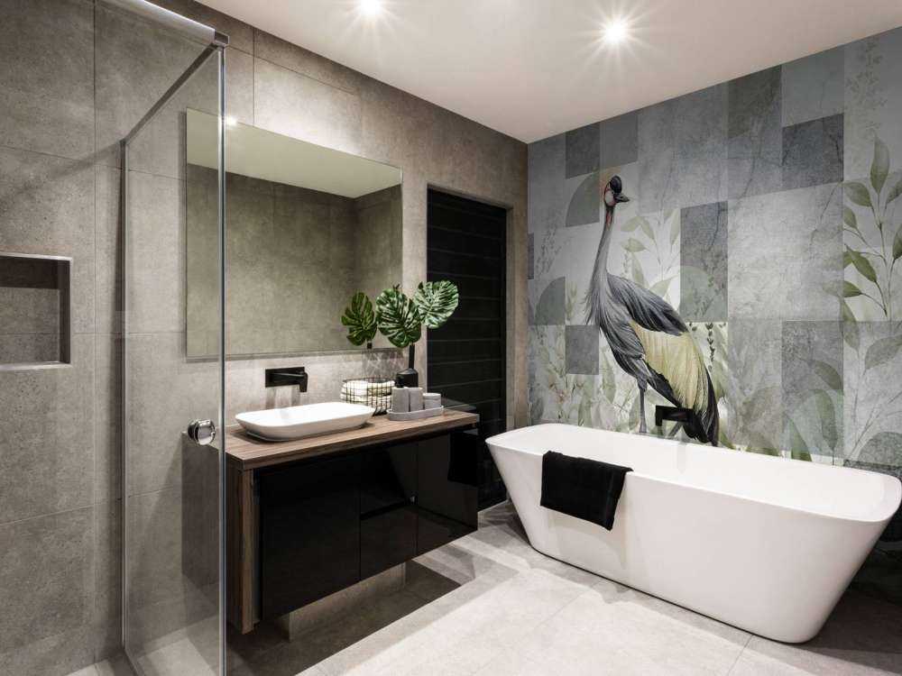 Żuraw wśród liści