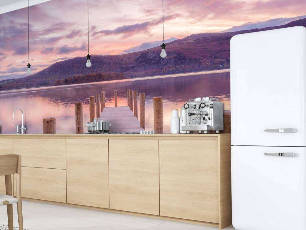 Drewniane molo o zachodzie słońca