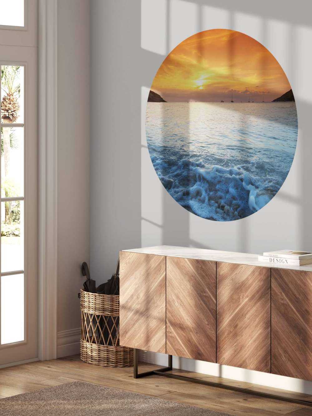 Niebieska plaża i zachód słońca