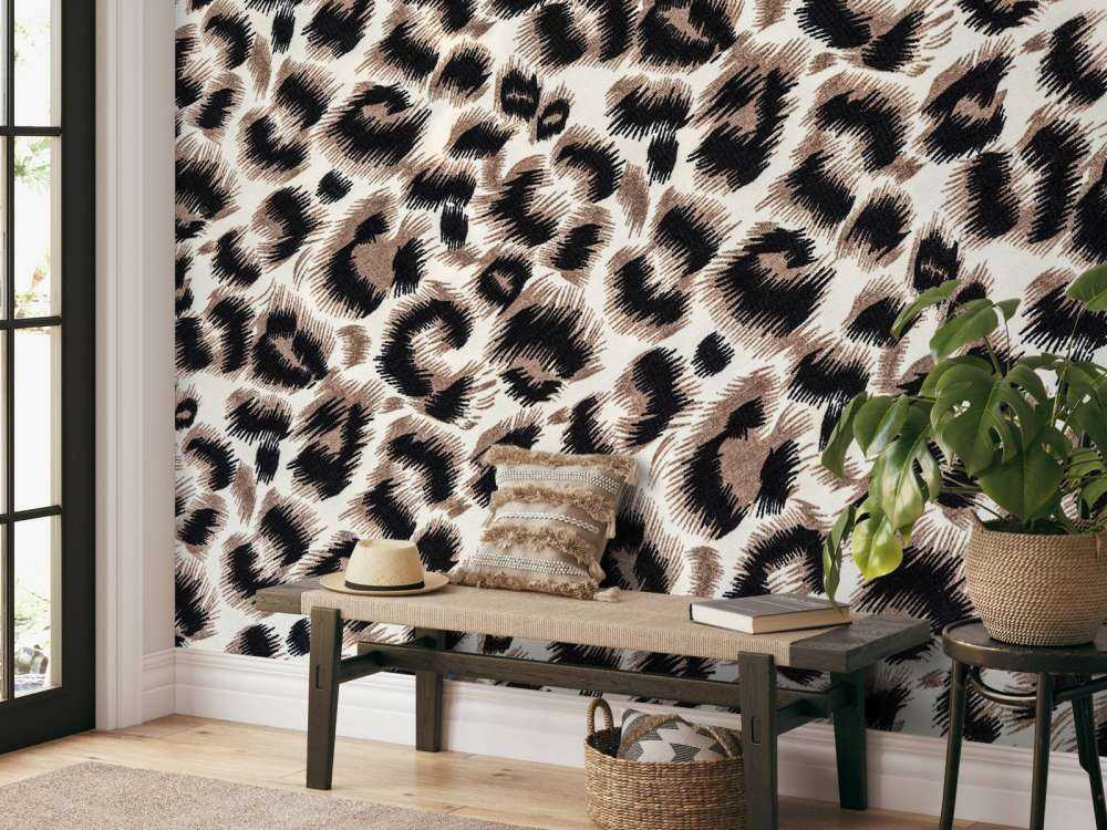 Futro pantery w kolorze beżowym