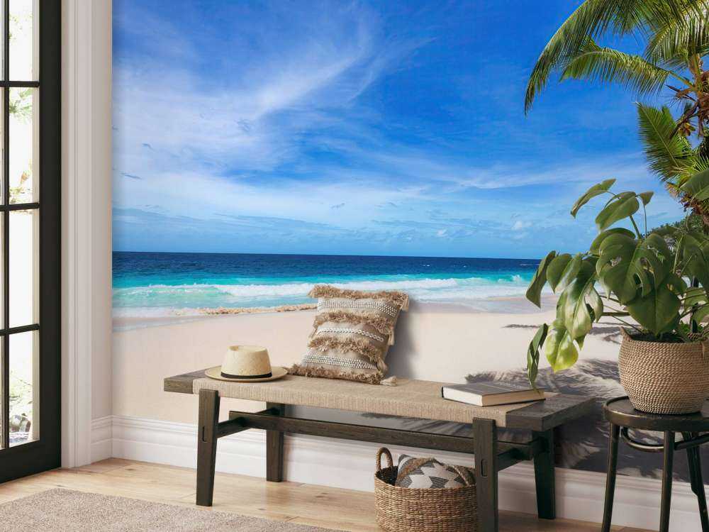 Tropikalna plaża z palmą