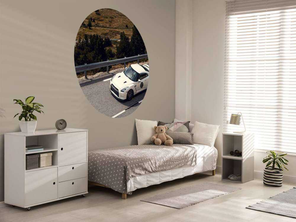 Nissan GT-R na górskiej drodze