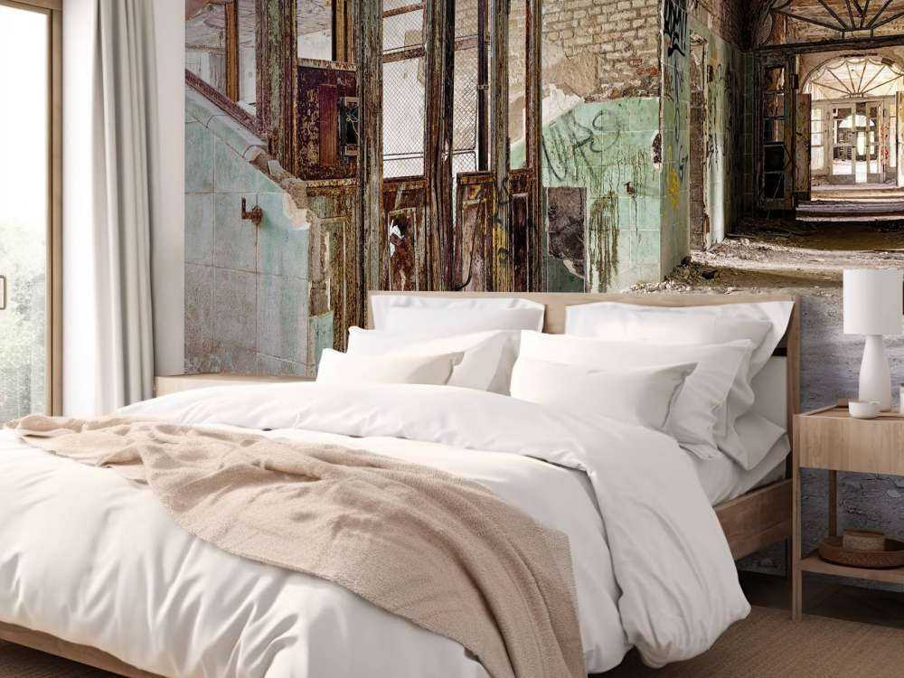 Klatka schodowa w opuszczonym budynku