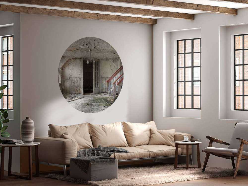 Czerwona poręcz hotelowa