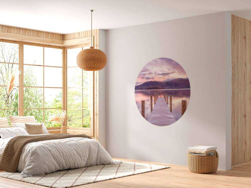 Drewniane molo o zachodzie słońca