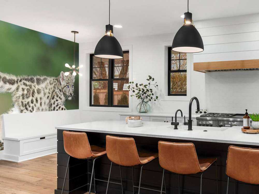 Młode pantery śnieżnej