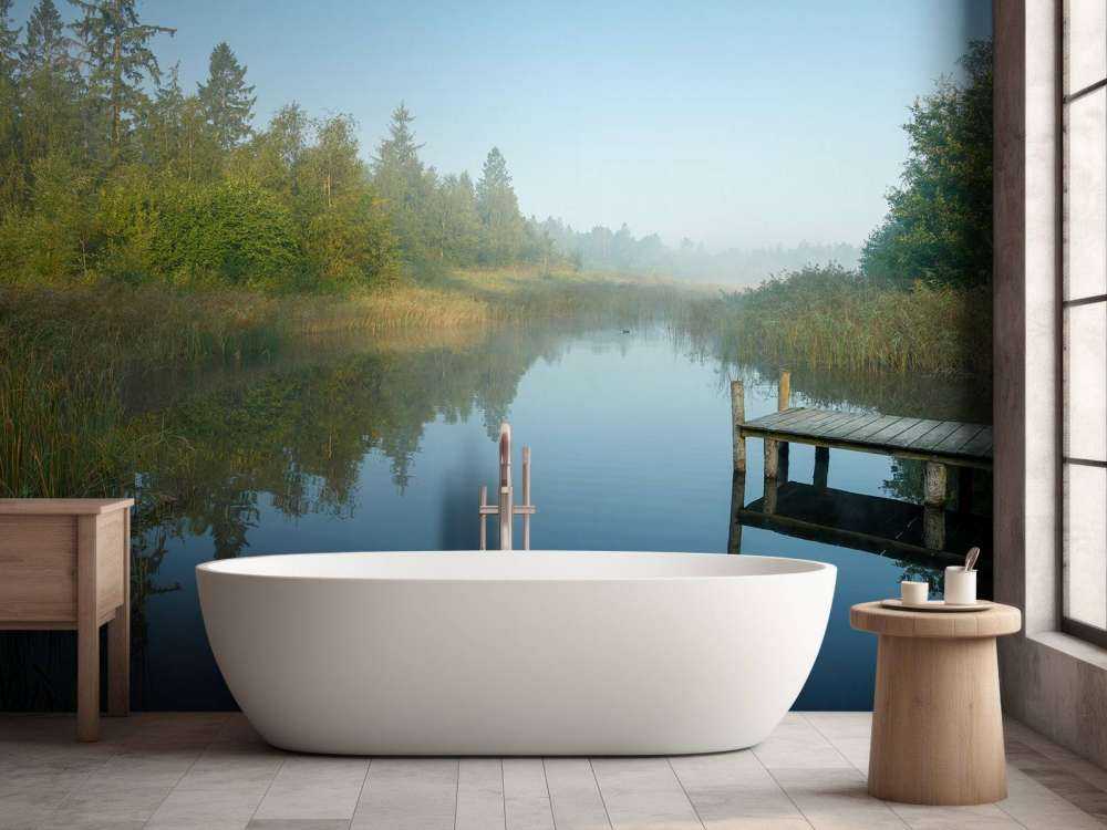 Drewniane rusztowania w lesie