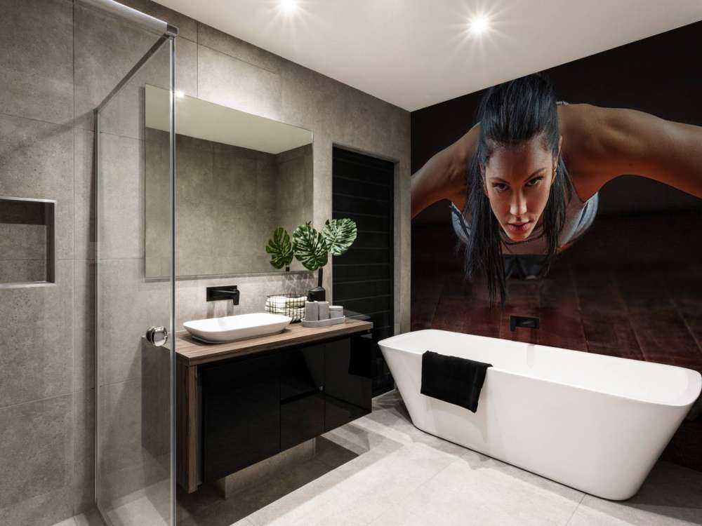 Kobieta robiąca pompki