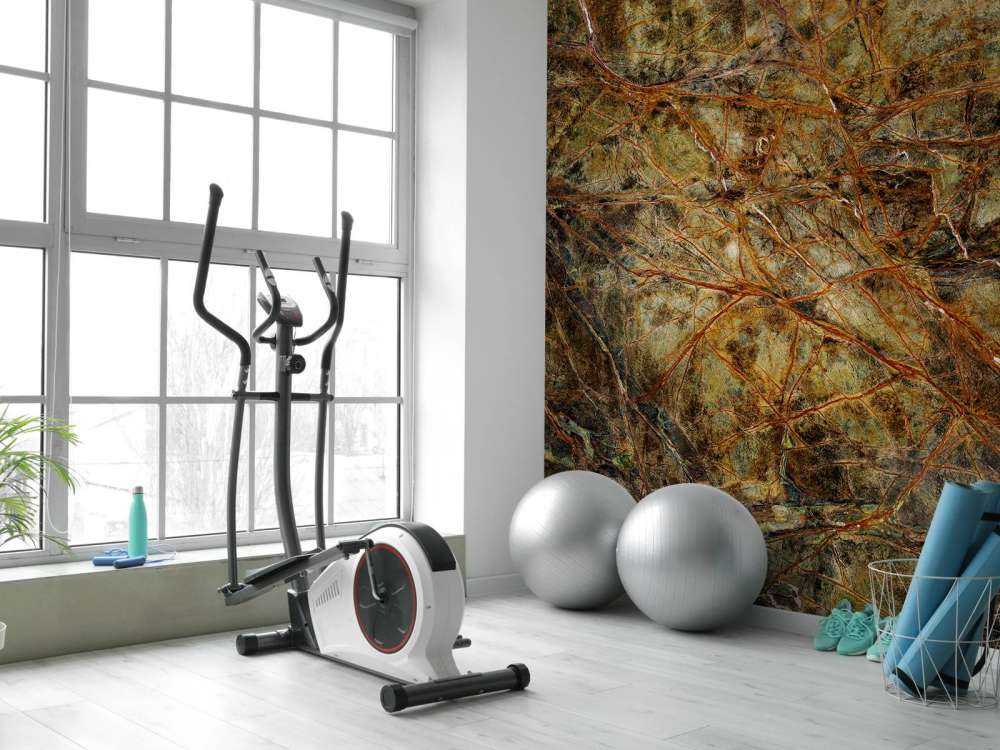 Marmur z kolorowymi żyłkami