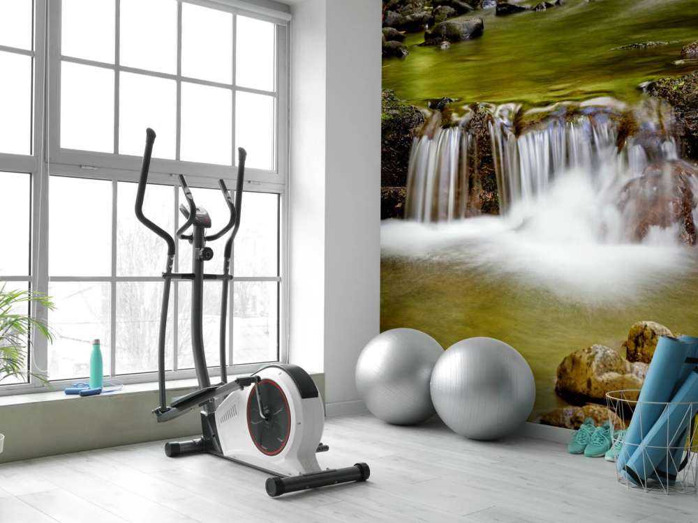 Szczegółowy mały wodospad