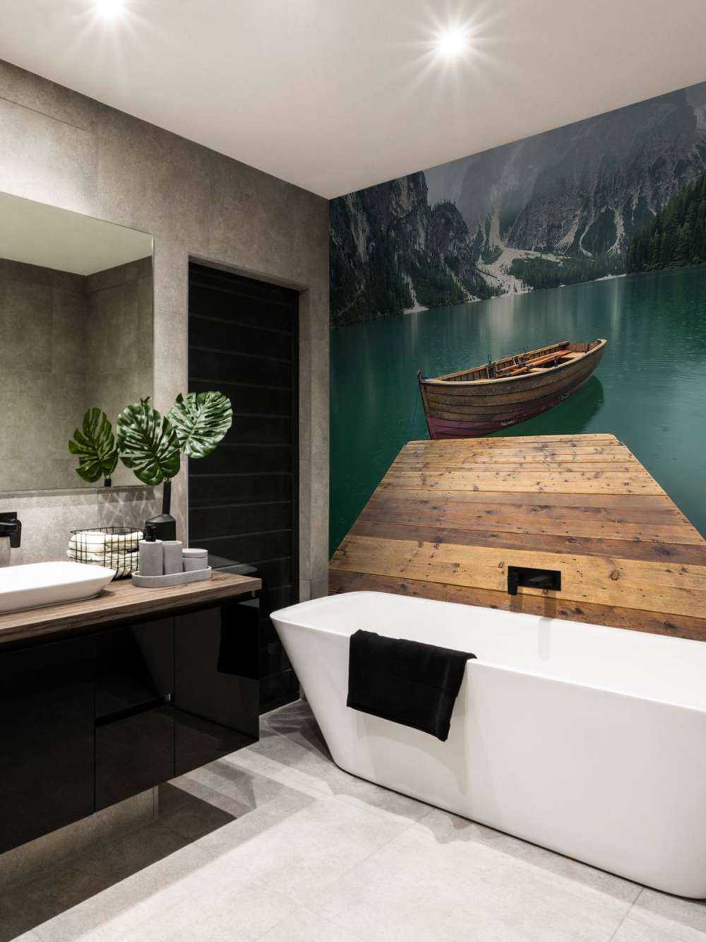 Łódka przy nabrzeżu