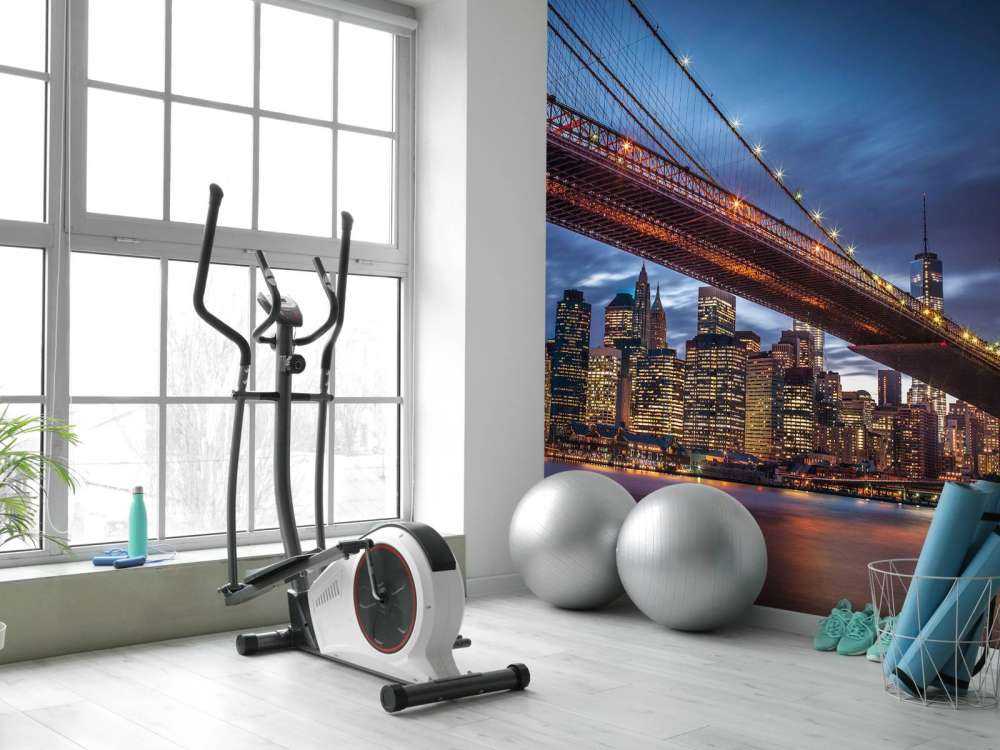 Brooklyn Bridge and lower Manhattan skyline at dusk, New York