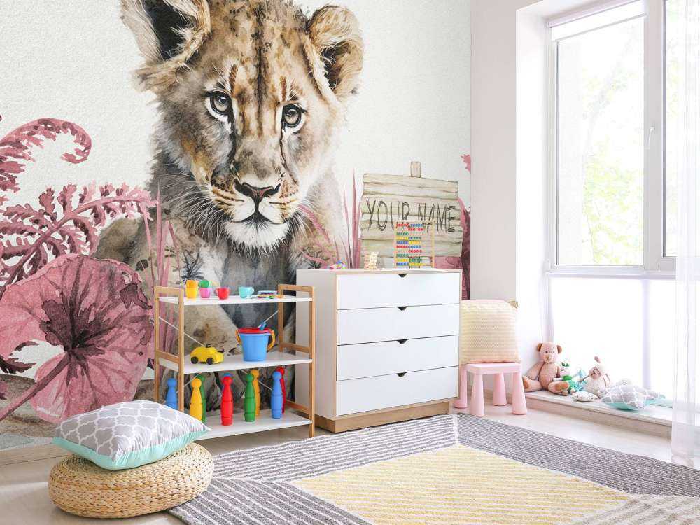 Młody lew w dżungli w kolorze różowym