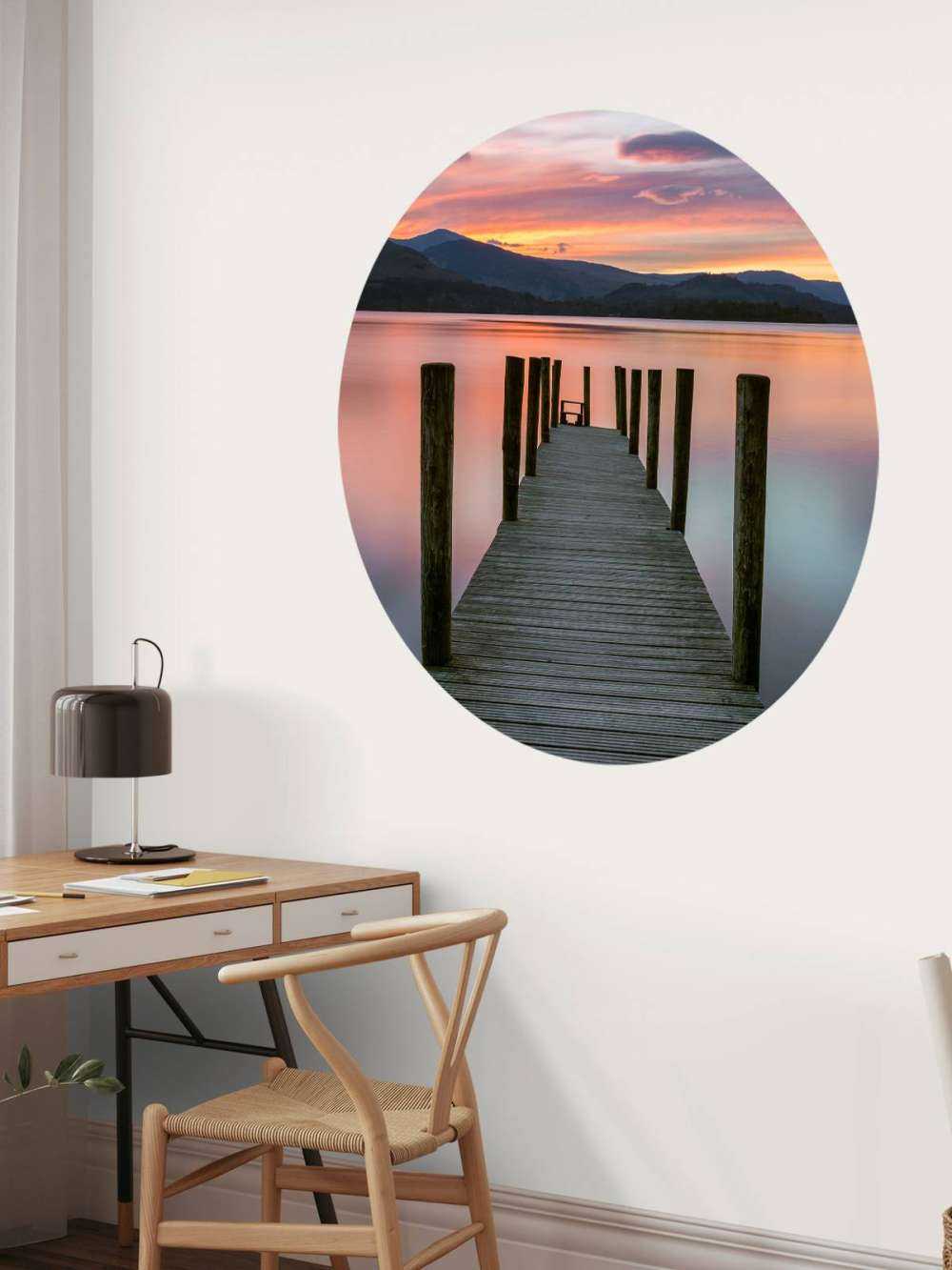 Rusztowanie o zachodzie słońca w kolorze różowym