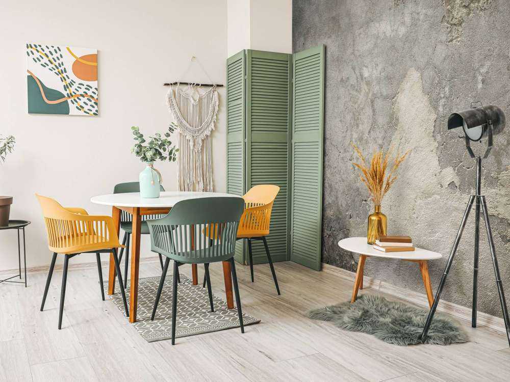 Beton spękany ze stiukiem