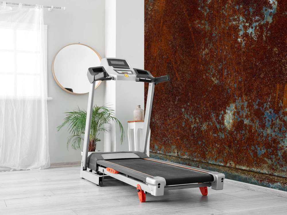 Zardzewiała konstrukcja metalowa