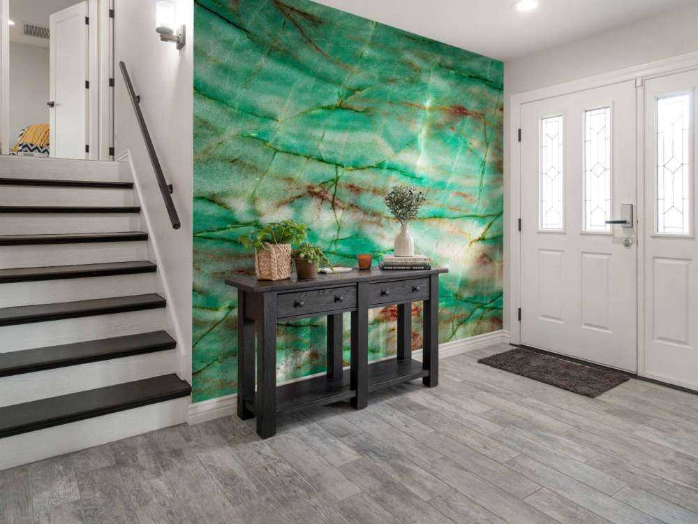 Marmur z zielonymi paskami