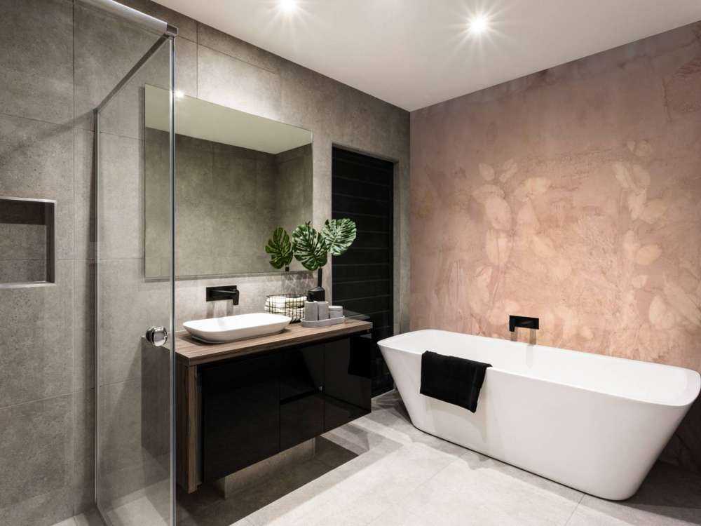 Dzikie jeżyny i babka - świat marzeń w różu