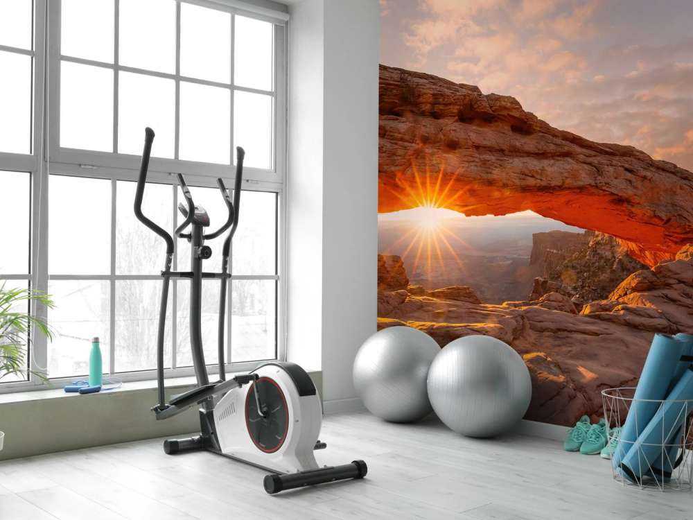 Zachód słońca pod skałami