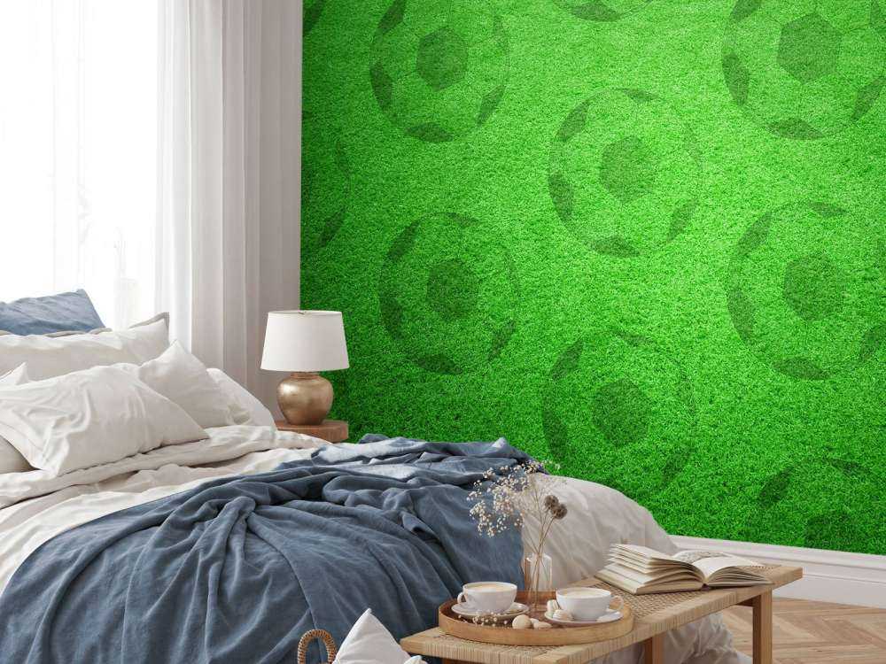 Gra w piłkę nożną na trawie