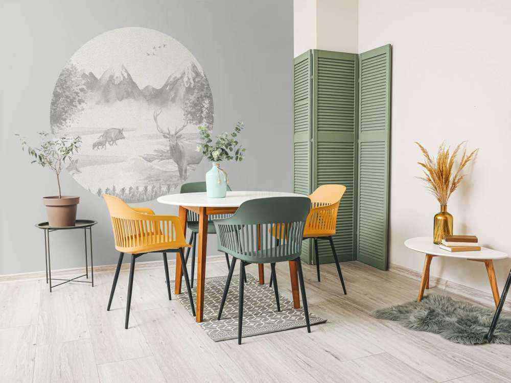 Zwierzęta leśne w odcieniach szarości