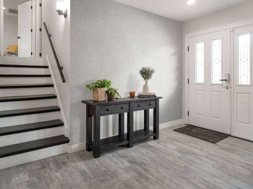 Konstrukcja betonowa z drobnymi kamieniami