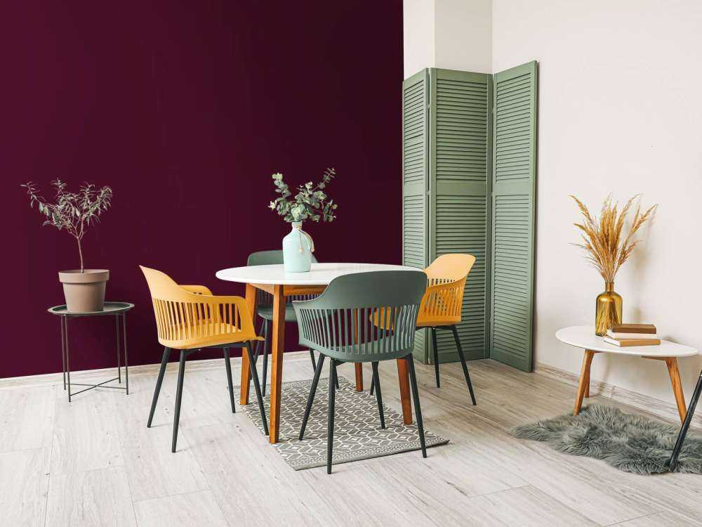 Ciemnoczerwony brąz