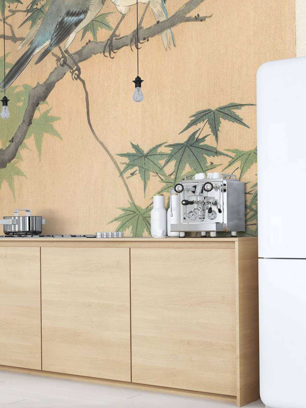 Wielkie sikorki na gałęzi klonowej