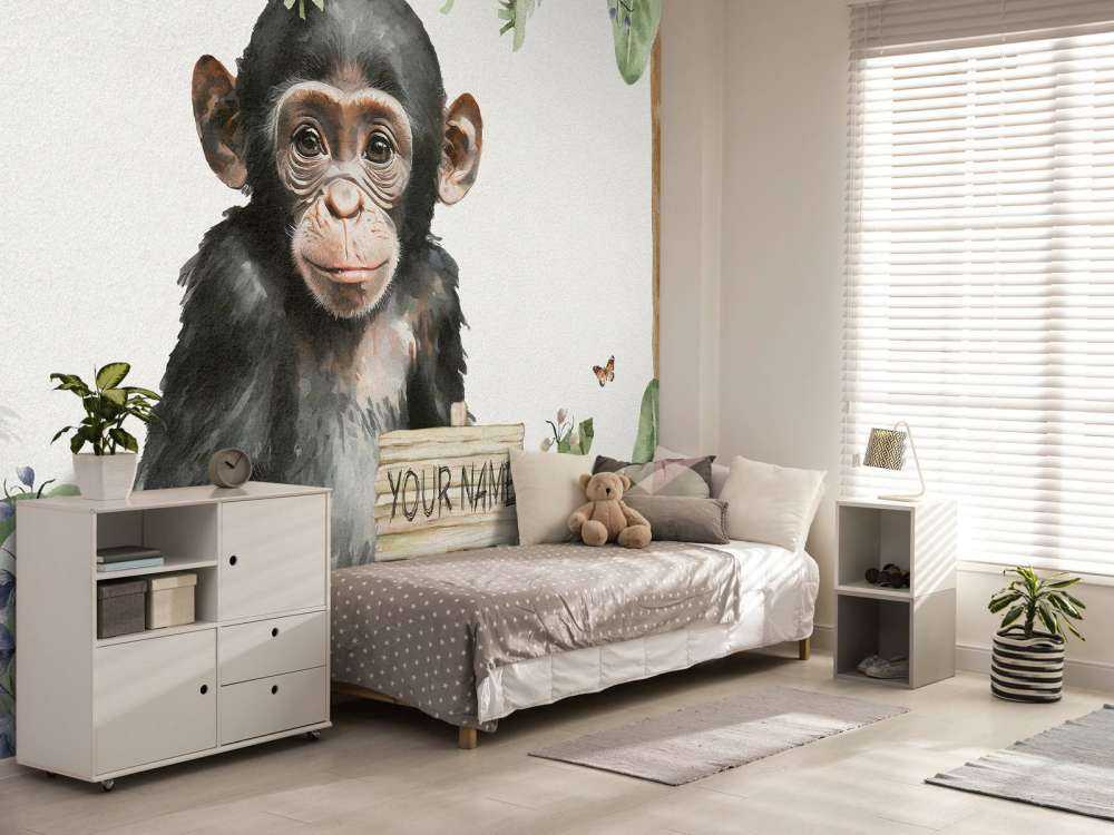 Mały szympans w dżungli