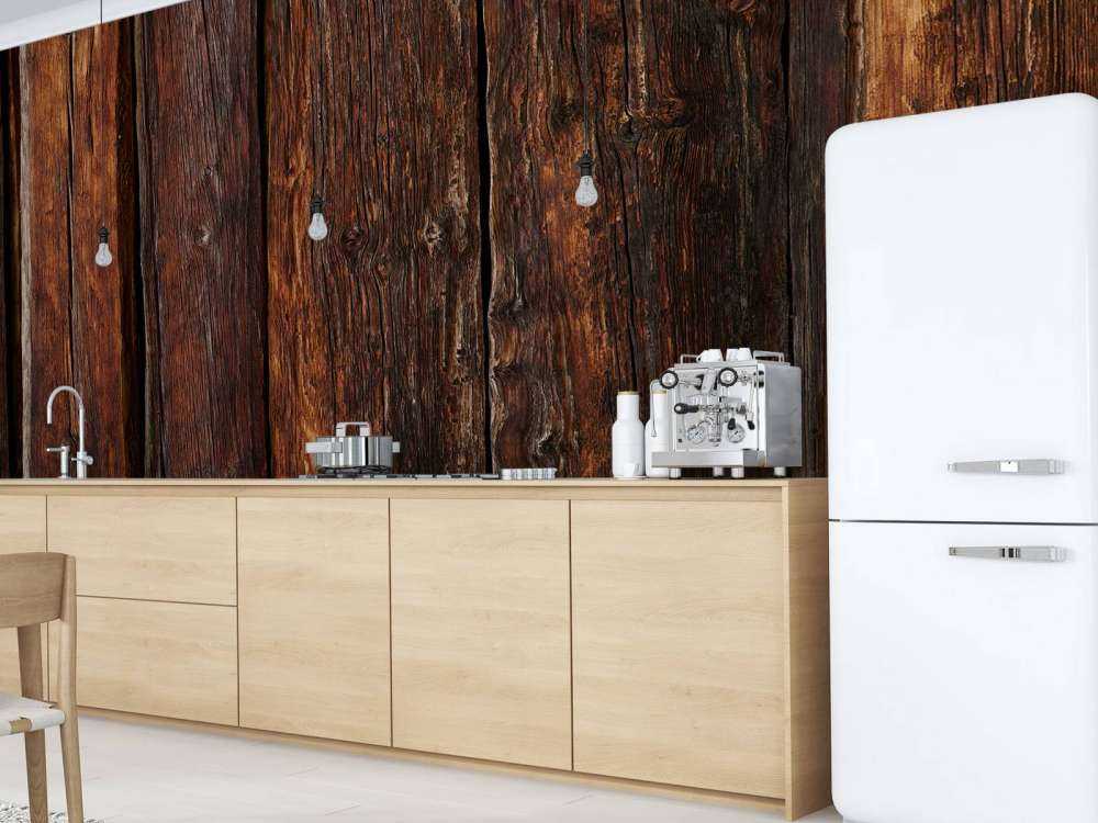 Wypalone drewno pionowe