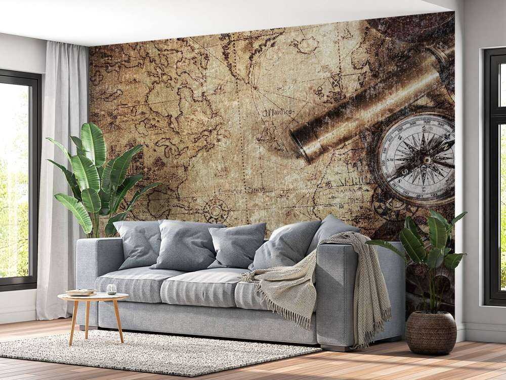 Mapa świata z kompasem