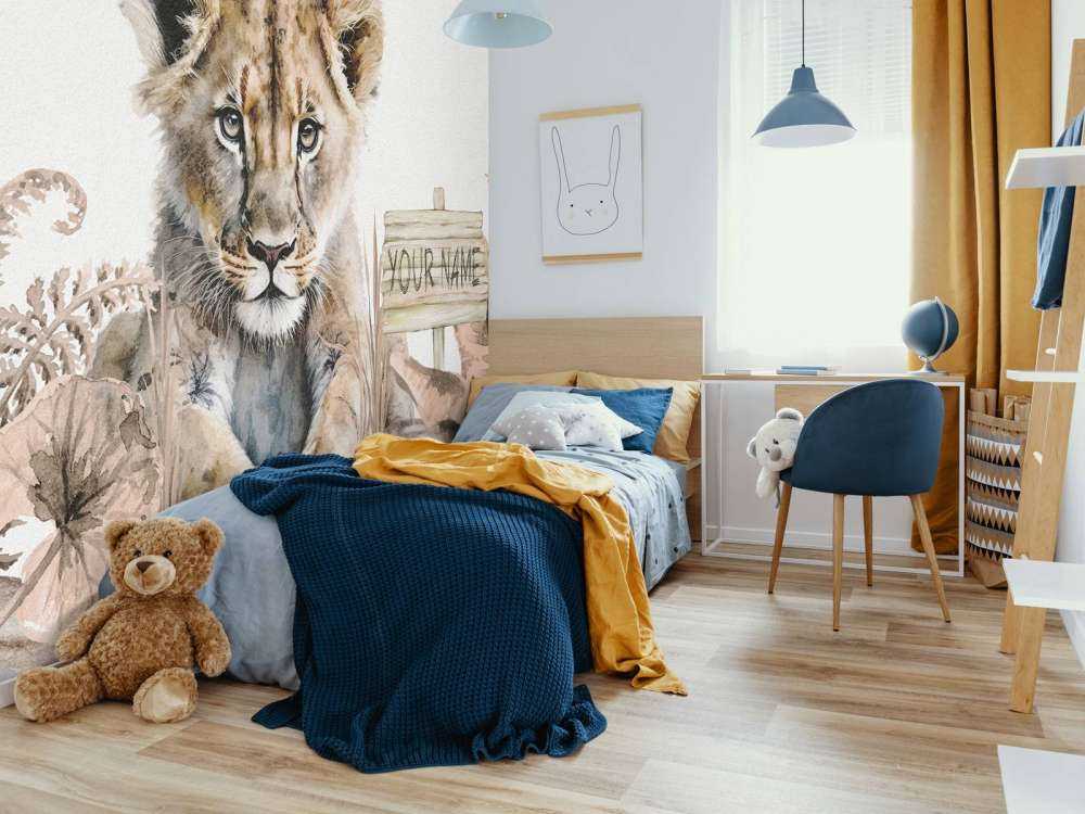 Młody lew w dżungli w kolorze beżowym