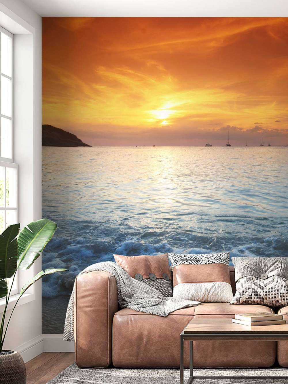 Niebieska plaża i zachód słońca