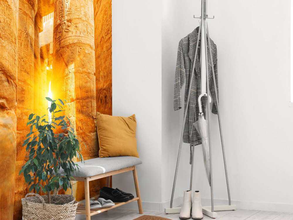 Słońce przez ruiny