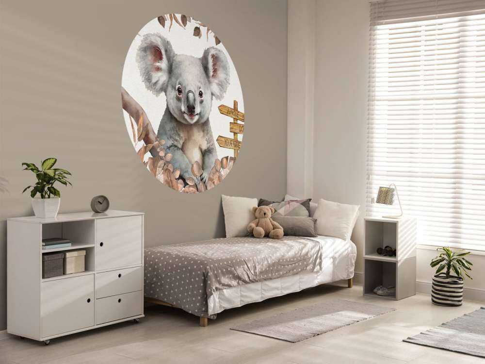 Dziecko koala w dżungli taupe