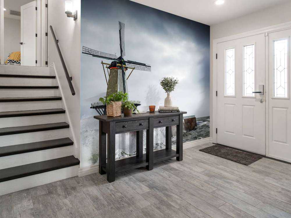 Młyn z falami sztormowymi