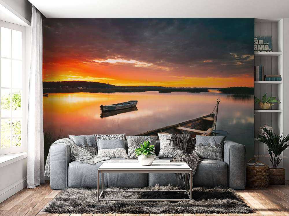 Łodzie o zachodzie słońca