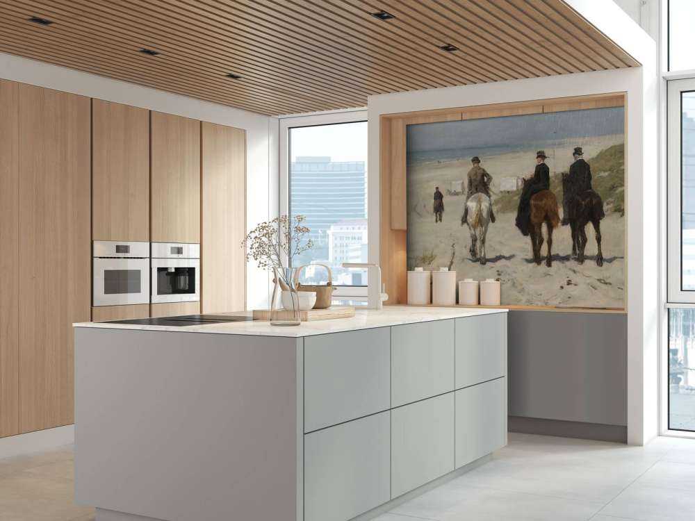 Poranna przejażdżka wzdłuż plaży