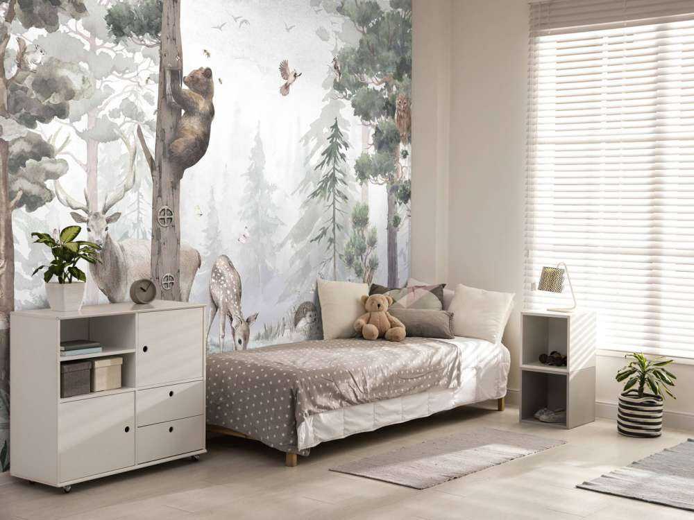 Dzika przyroda w środku lasu