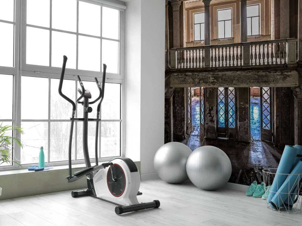 Stary, zniszczony dom wiejski