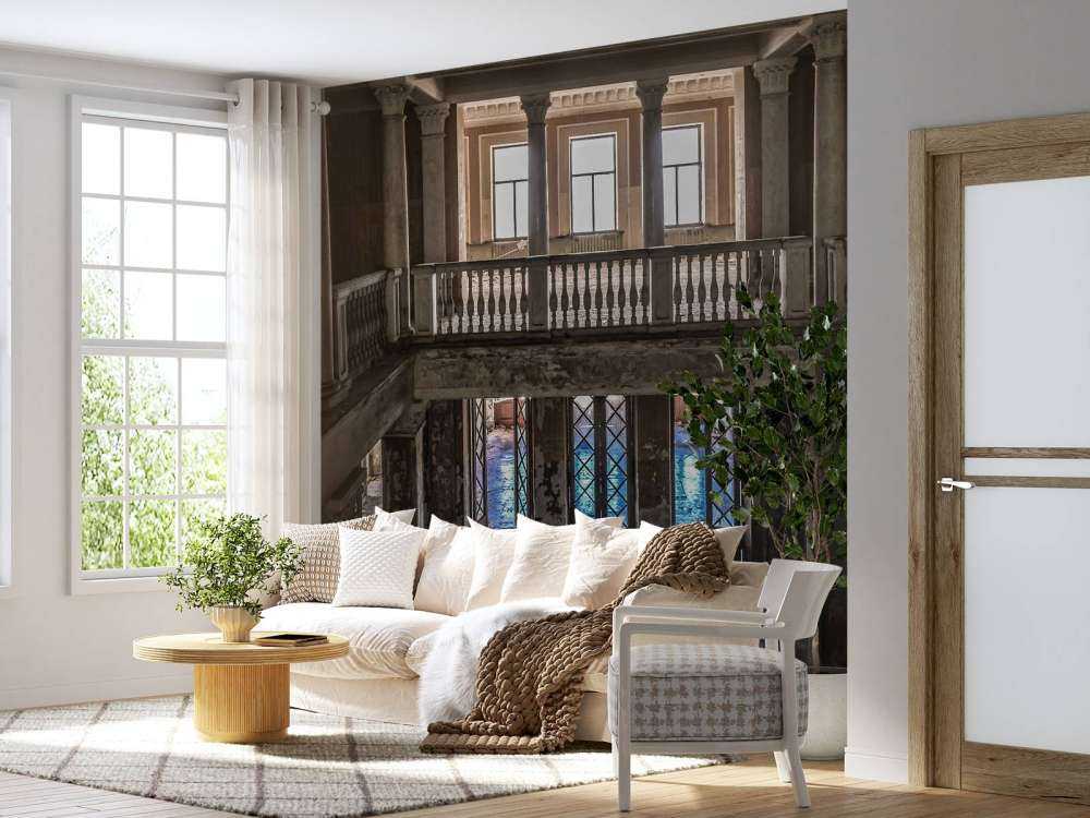 Stary, zniszczony dom wiejski