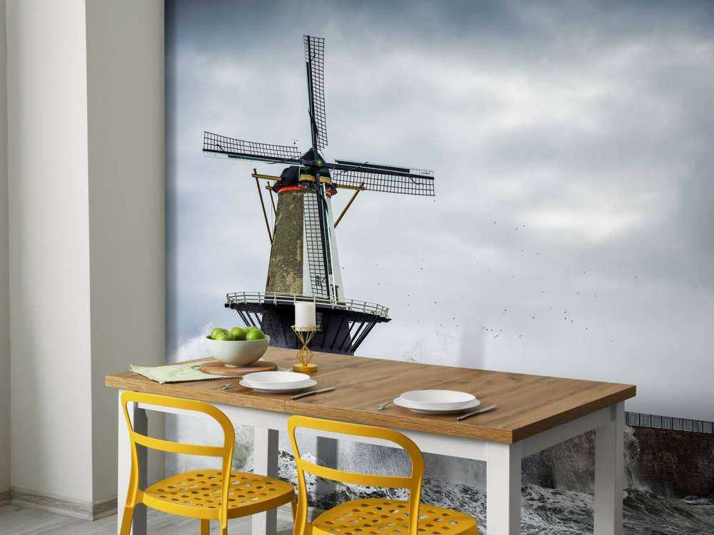 Młyn z falami sztormowymi