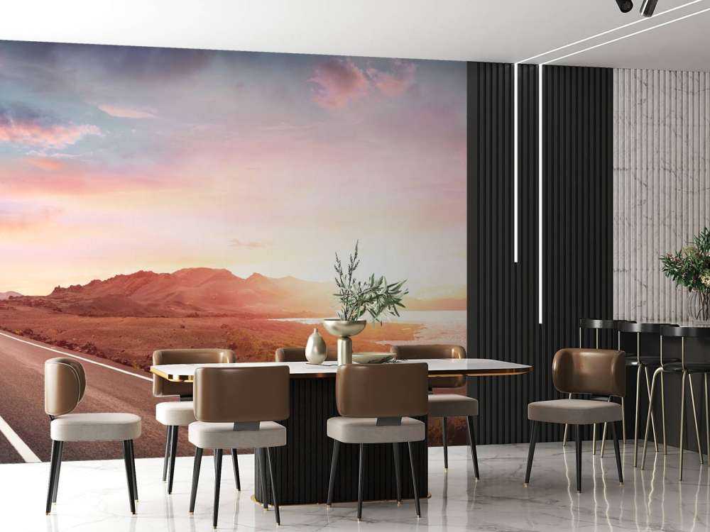 Droga wzdłuż jeziora