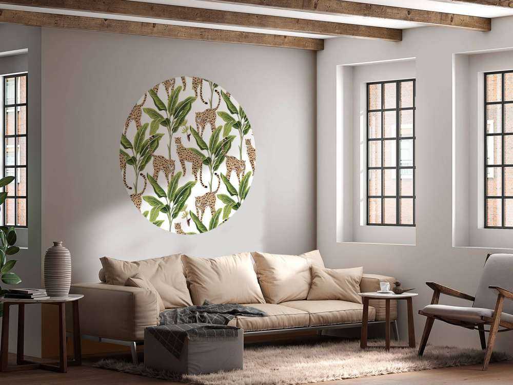 Gepard między drzewami