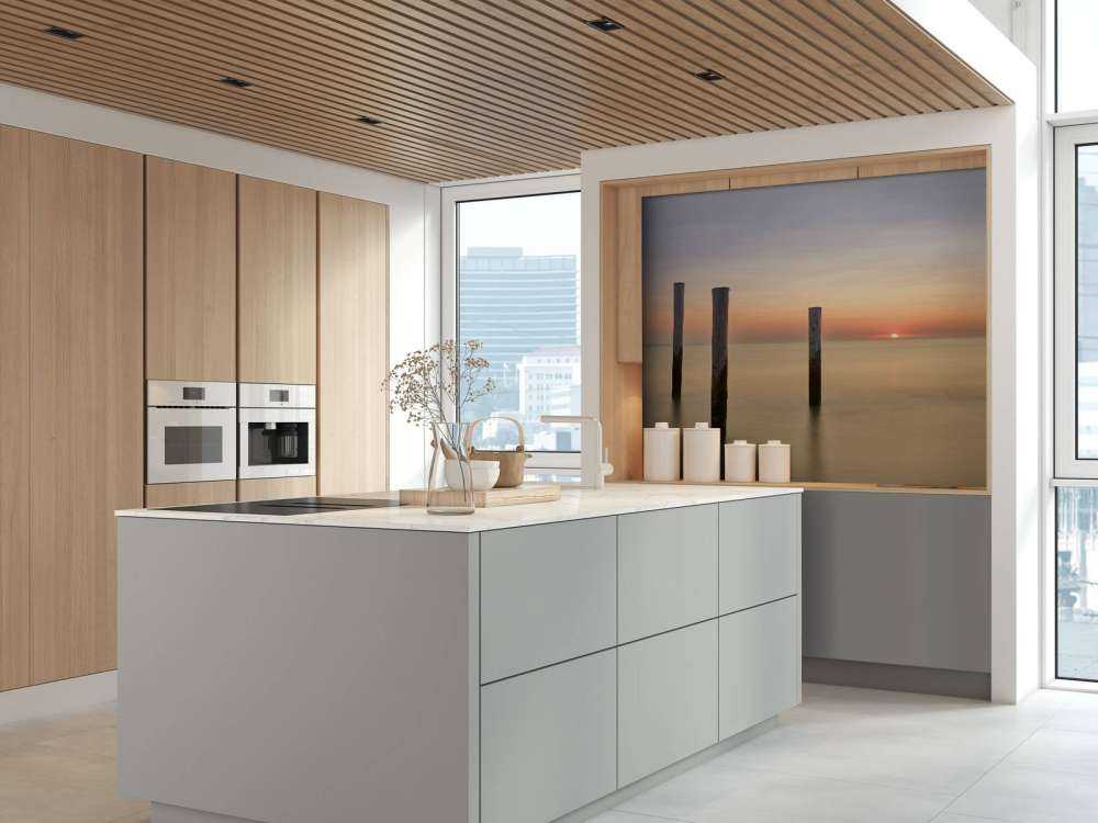 Trzy drewniane słupki