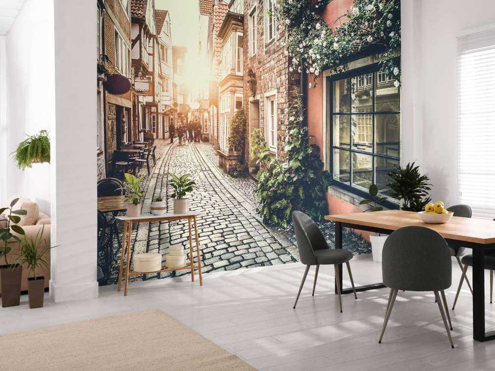 Zachód słońca na starej ulicy