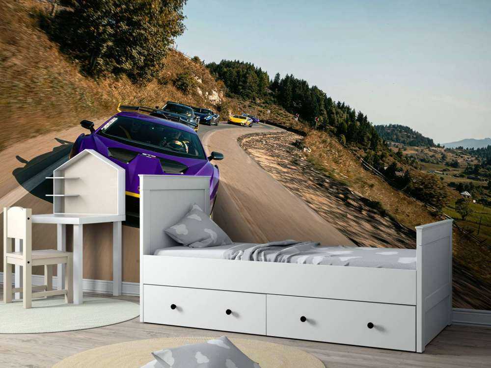 Konwój superaut przez góry