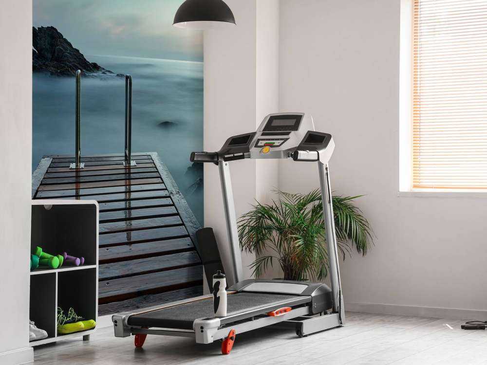 Drewniane molo nad morzem