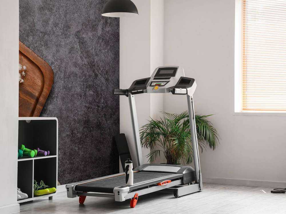 Ciastka księżycowe na czarnym blacie